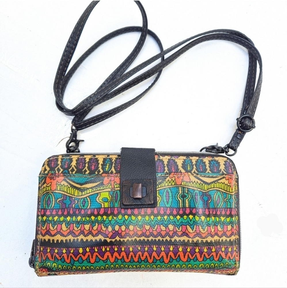 Sakroots Artist Circle Crossbody Wallet Purse